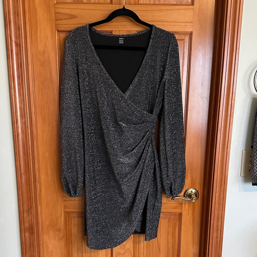 SHEIN Shimmering Gray/Black Long Sleeve Dress